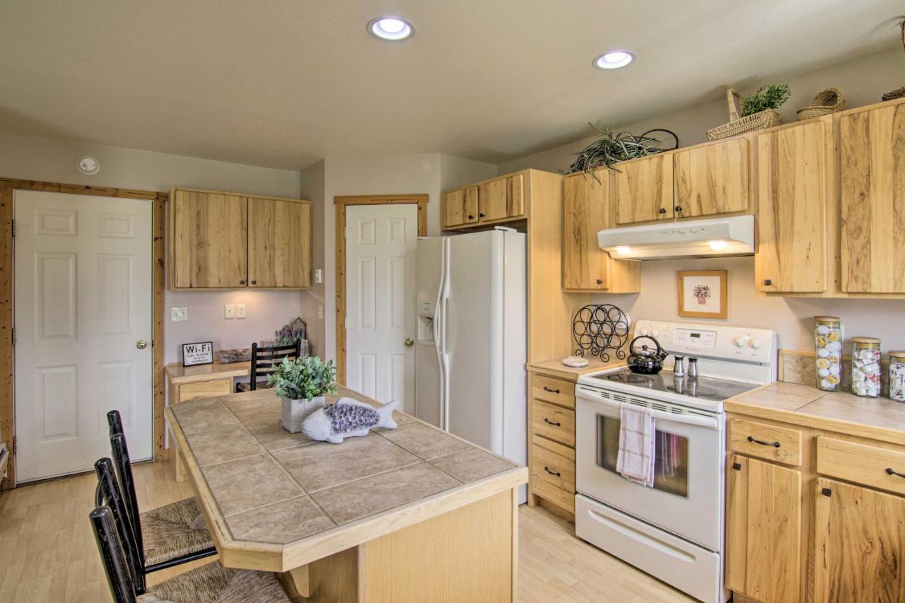 Airy Emigrant Townhome With Sweeping Mtn Views! Luaran gambar