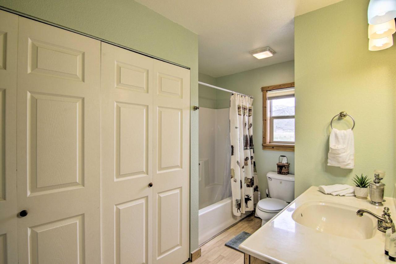 Airy Emigrant Townhome With Sweeping Mtn Views! Luaran gambar